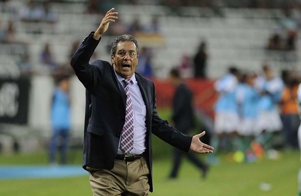 Califica Boy de fascista a hímno de Pumas