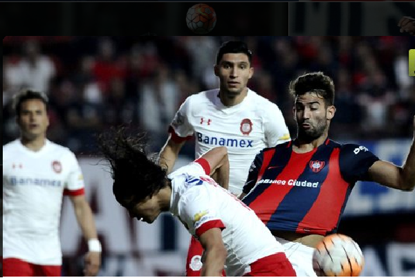 Se le aparece el Diablo al equipo del Papa