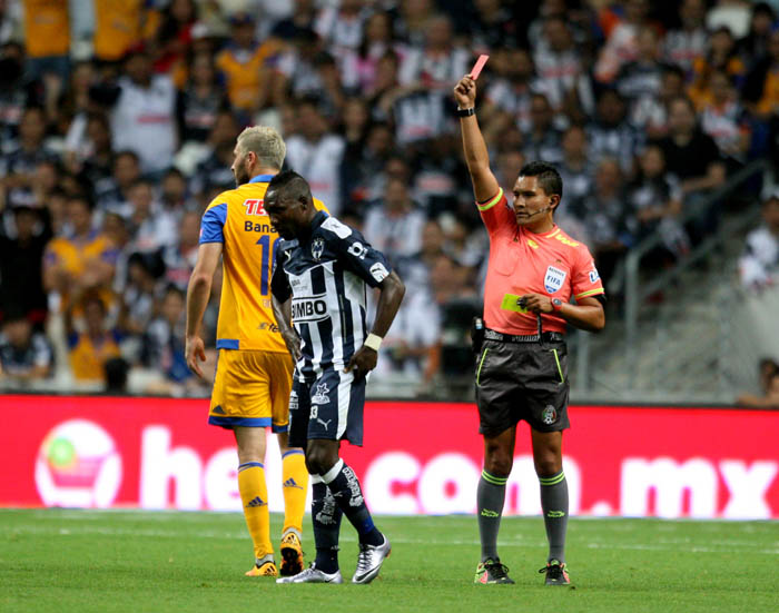 Fernando Guerrero pitará el Clásico Chivas-América