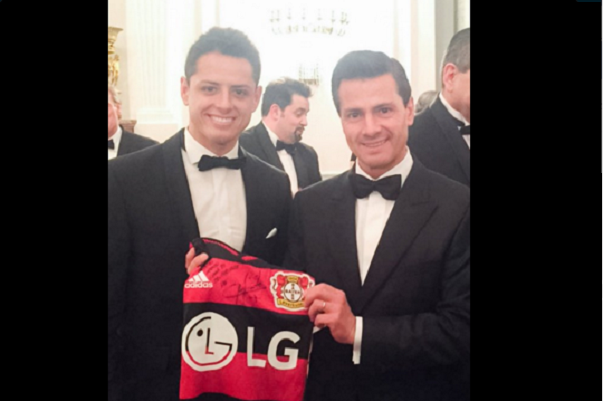 Peña Nieto mostró en redes su admiración por Chicharito Hernández