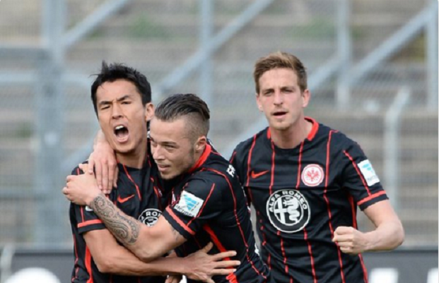 Con Marco Fabián en la cancha, el Eintracht Frankfurt gana como visitante 2-1.