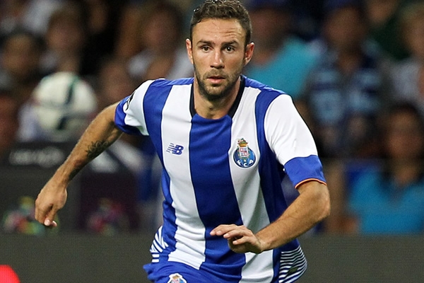 El FC Porto se decide y compra a Miguel Layún