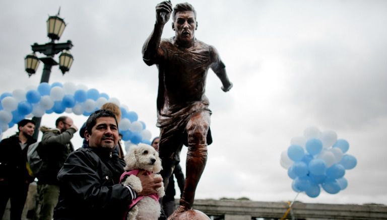 Tras su fracaso en la Copa América, inauguran monumento de Messi en Buenos Aires