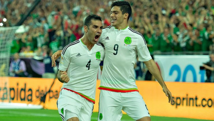 México saca la “garra charra” y vence a Uruguay