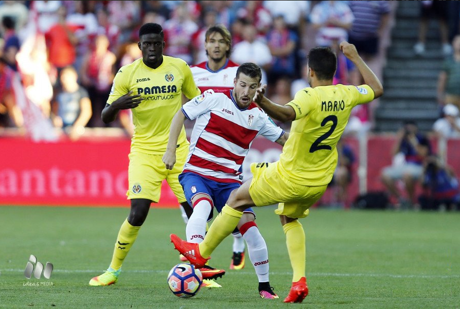 Ochoa y el Granada empatan ante el Villarreal en debut en Liga de España