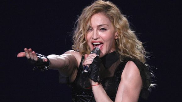 De mucha saliva… Madonna ofrece sexo oral a quienes voten por Hillary Clinton