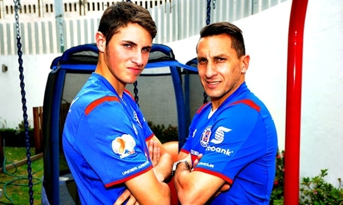 Christian Giménez entrena con su hijo en el primer equipo de Cruz Azul