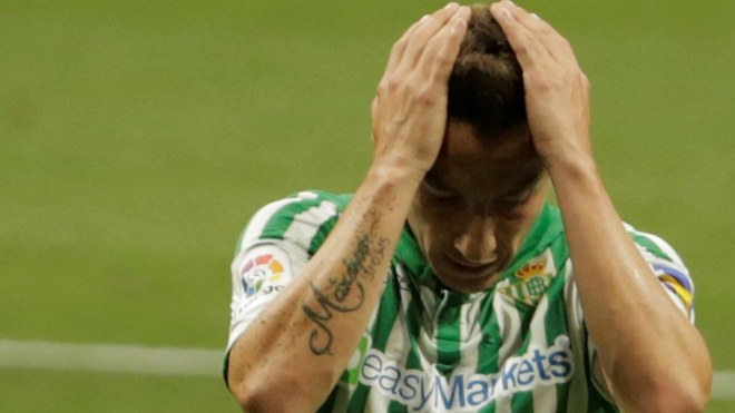 Andrés Guardado baja hasta el final de La Liga por lesión