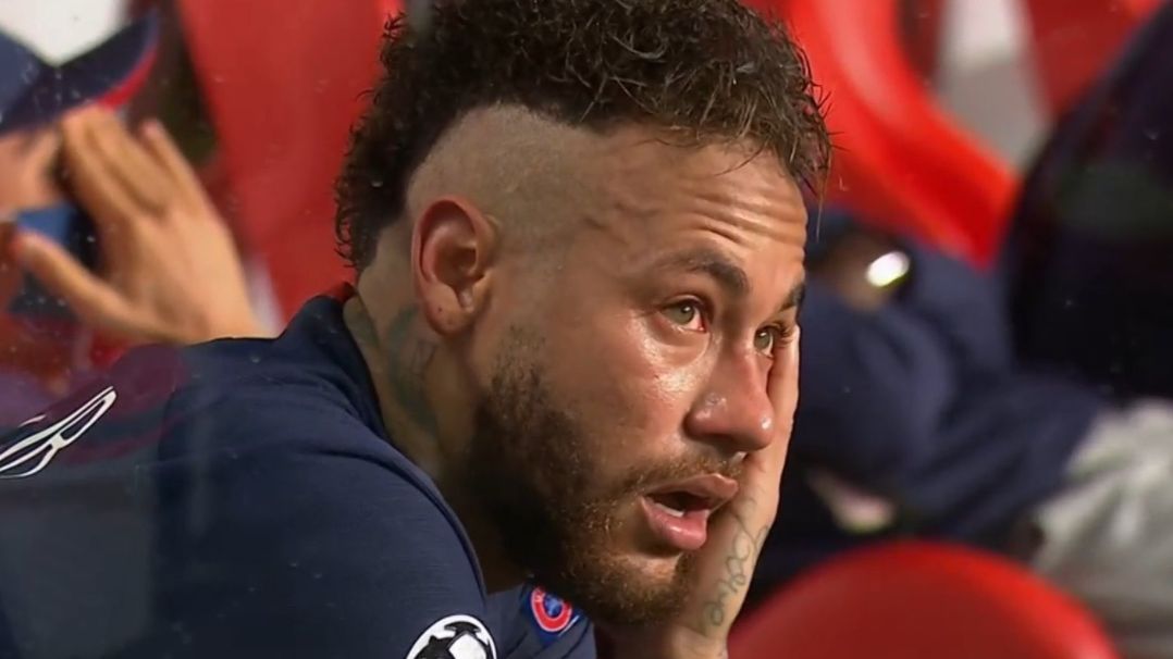 Neymar Jr inconsolable tras perder final de Champions League, rompió en llanto (VIDEO)
