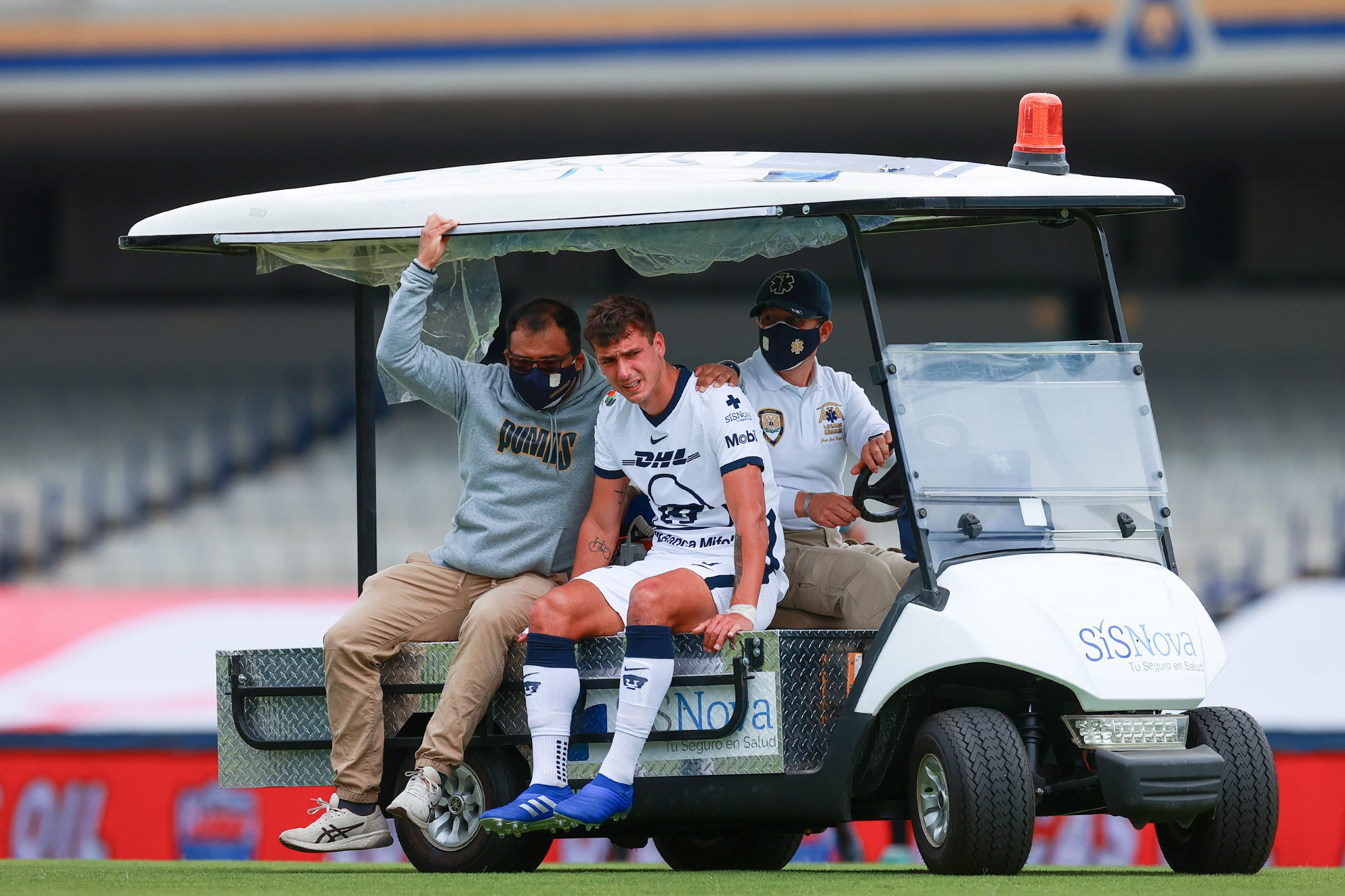Juan Ignacio Dinenno rompió en llanto tras salir por lesión ante Mazatlán (VIDEO)