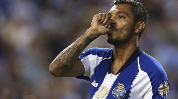 ‘Tecatito’ Corona anotó gol con el Porto
