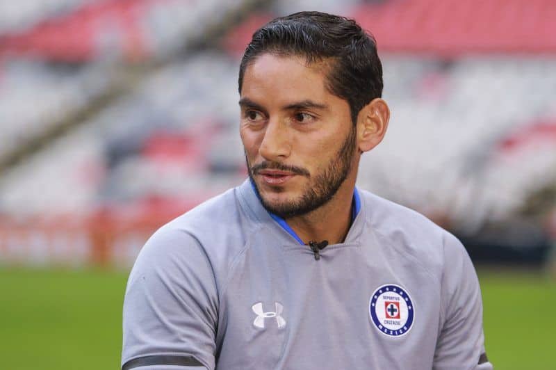 Jesús Corona aseguró que está en pláticas para renovar contrato con Cruz Azul