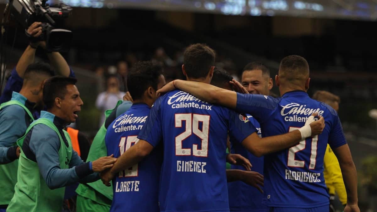 Las reacciones de los aficionados de Cruz Azul tras obtener el noveno título de Liga MX