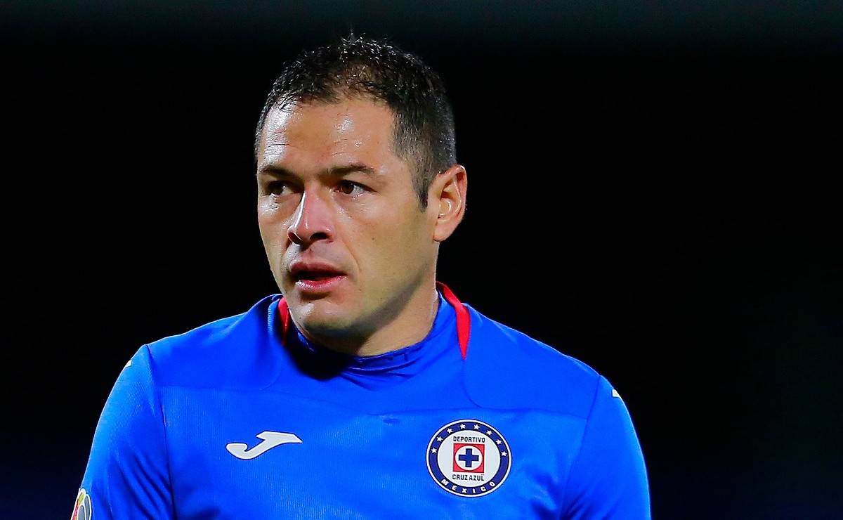Pablo Aguilar renovó con Cruz Azul
