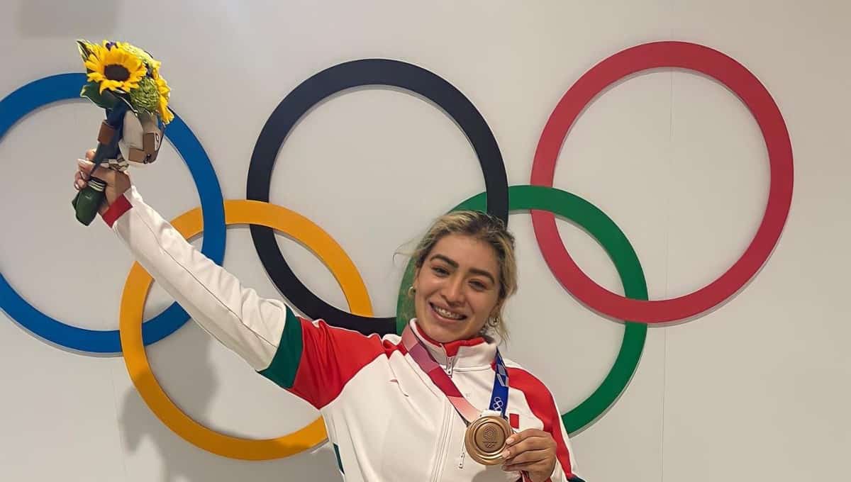 Aremi Fuentes denuncia haber recibido cheque sin fondos por medalla olímpica