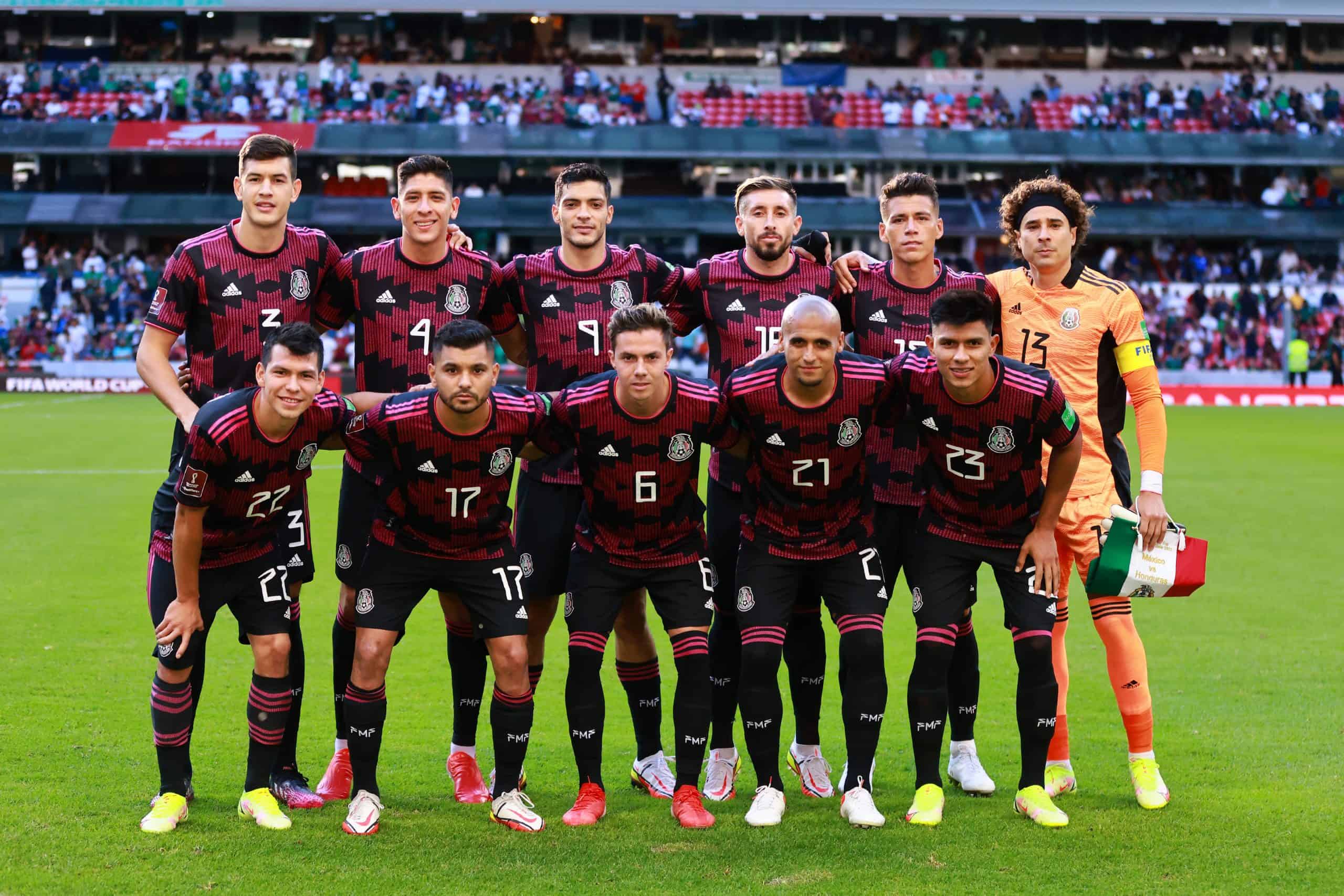 México estrenaría escudo en 2022, además que regresaría el guinda