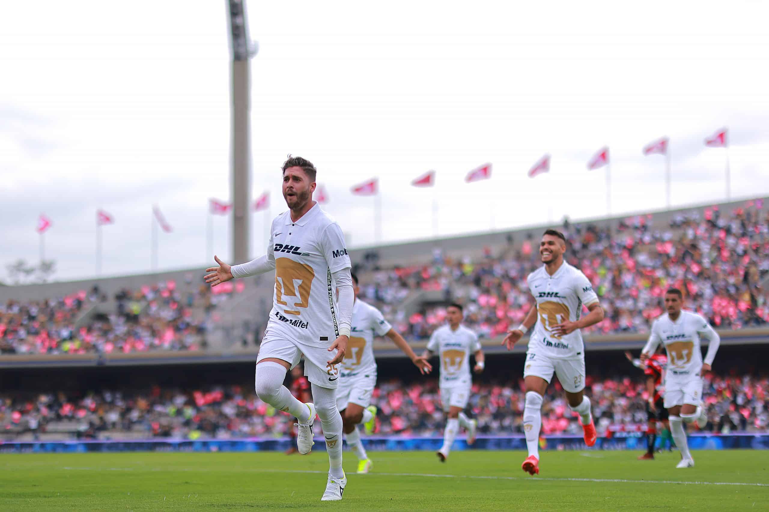 Pumas se impone ante Xolos