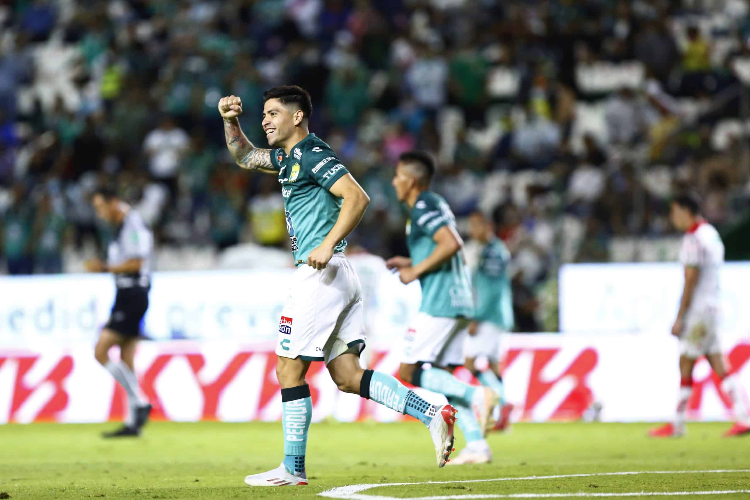 León se mantiene en tercer lugar tras golear a Necaxa