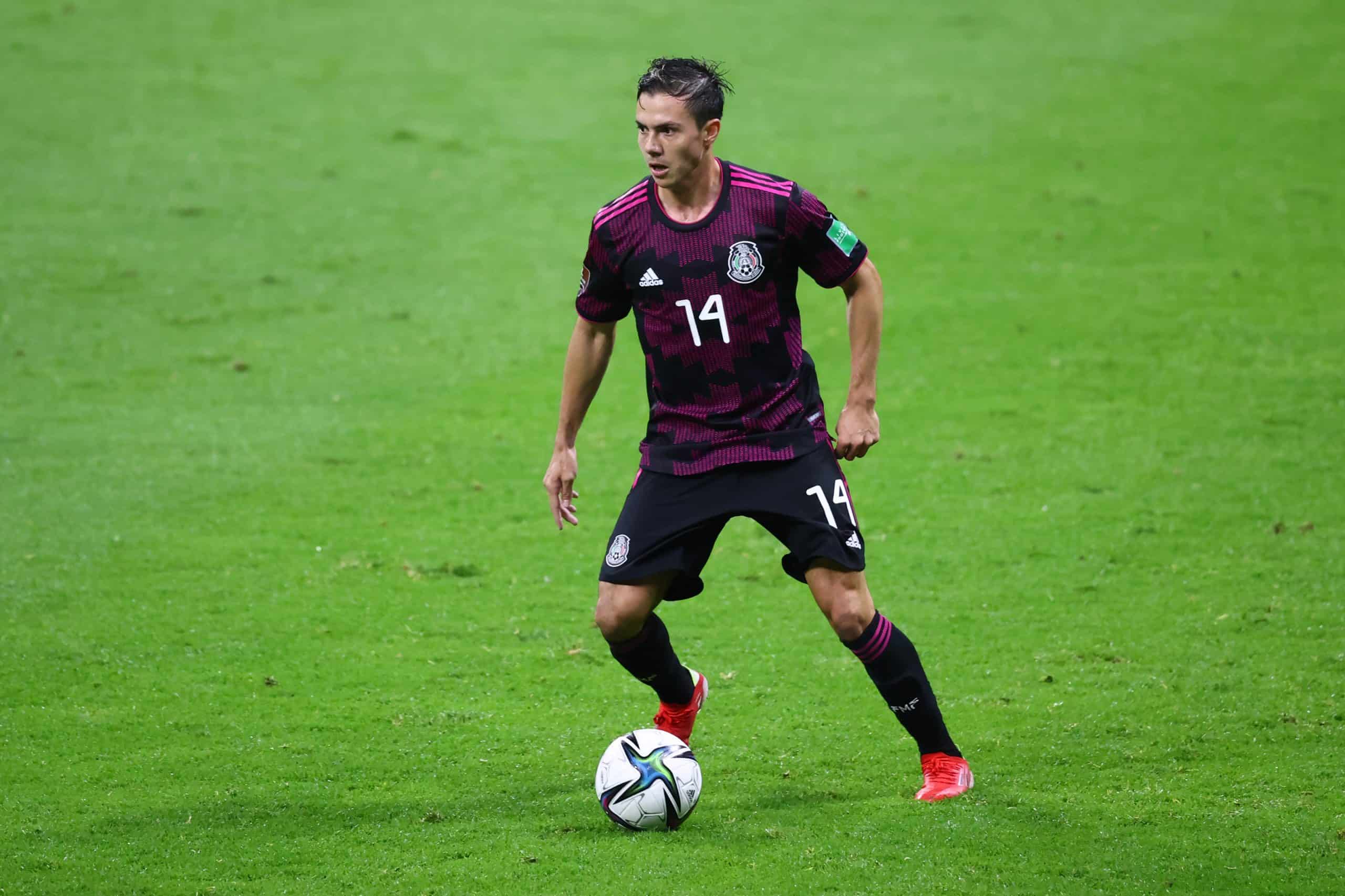 Sebastián Córdova cambiaría a Chivas por Brighton & Hove Albion