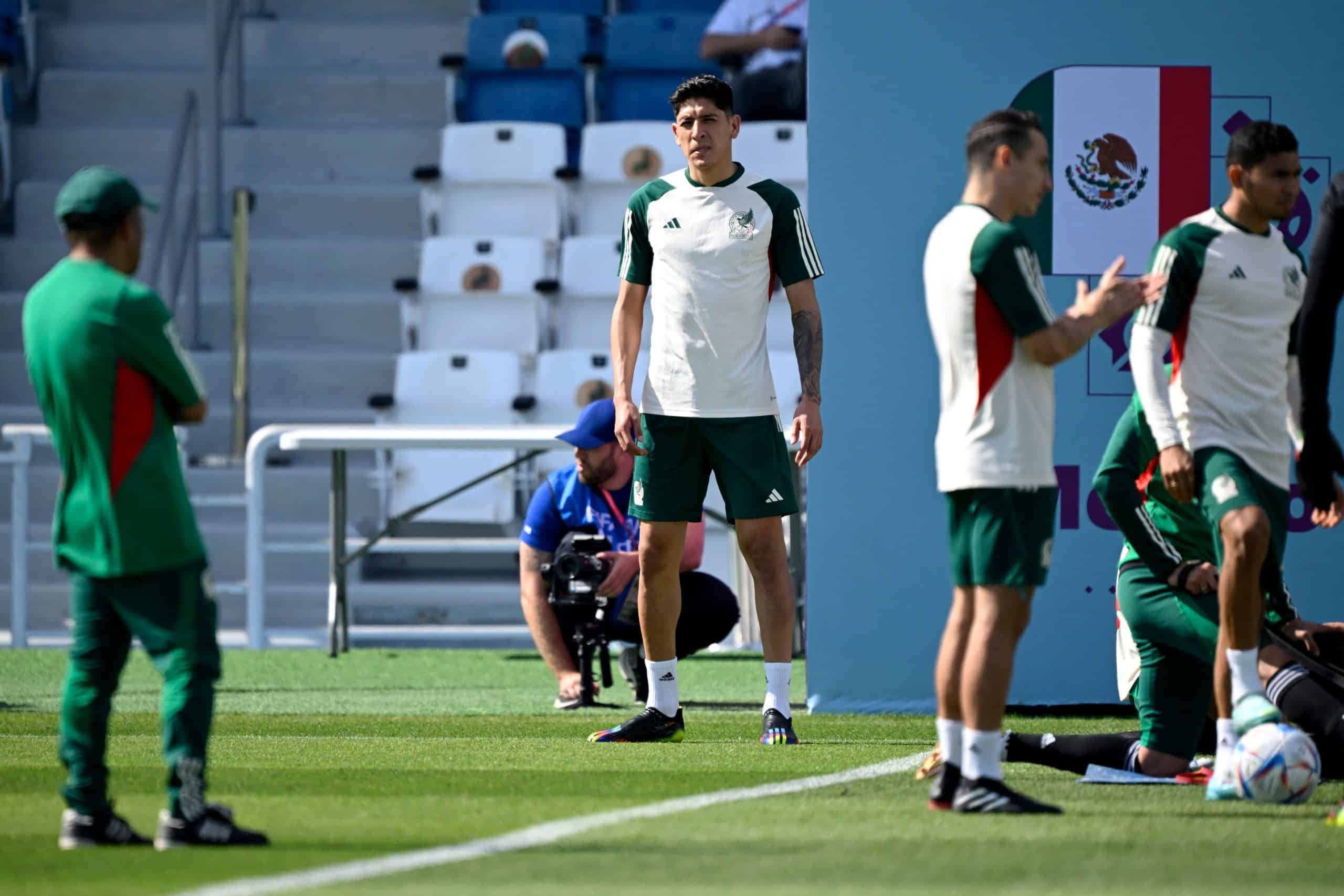 Edson Álvarez molesto por no jugar ante Argentina, amenaza con dejar la concentración del ‘Tri’