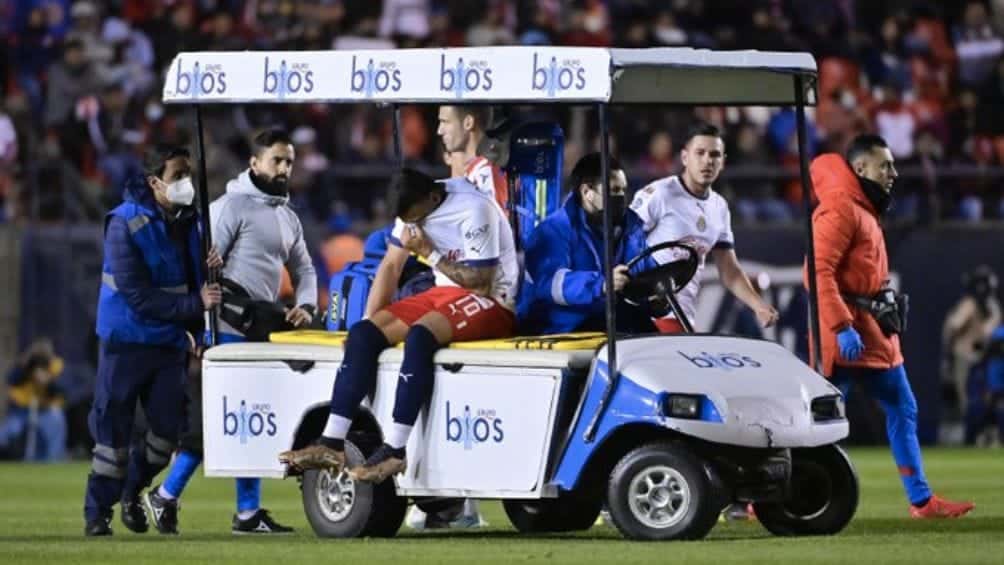 Chivas iría por un bombazo europeo si la lesión de Alexis Vega es grave
