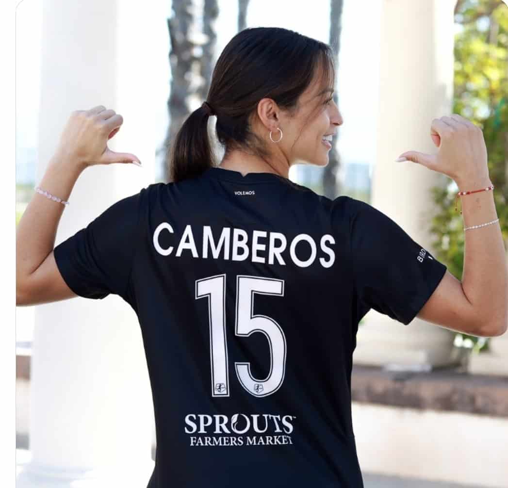 Scarlett Camberos estrena nuevo equipo