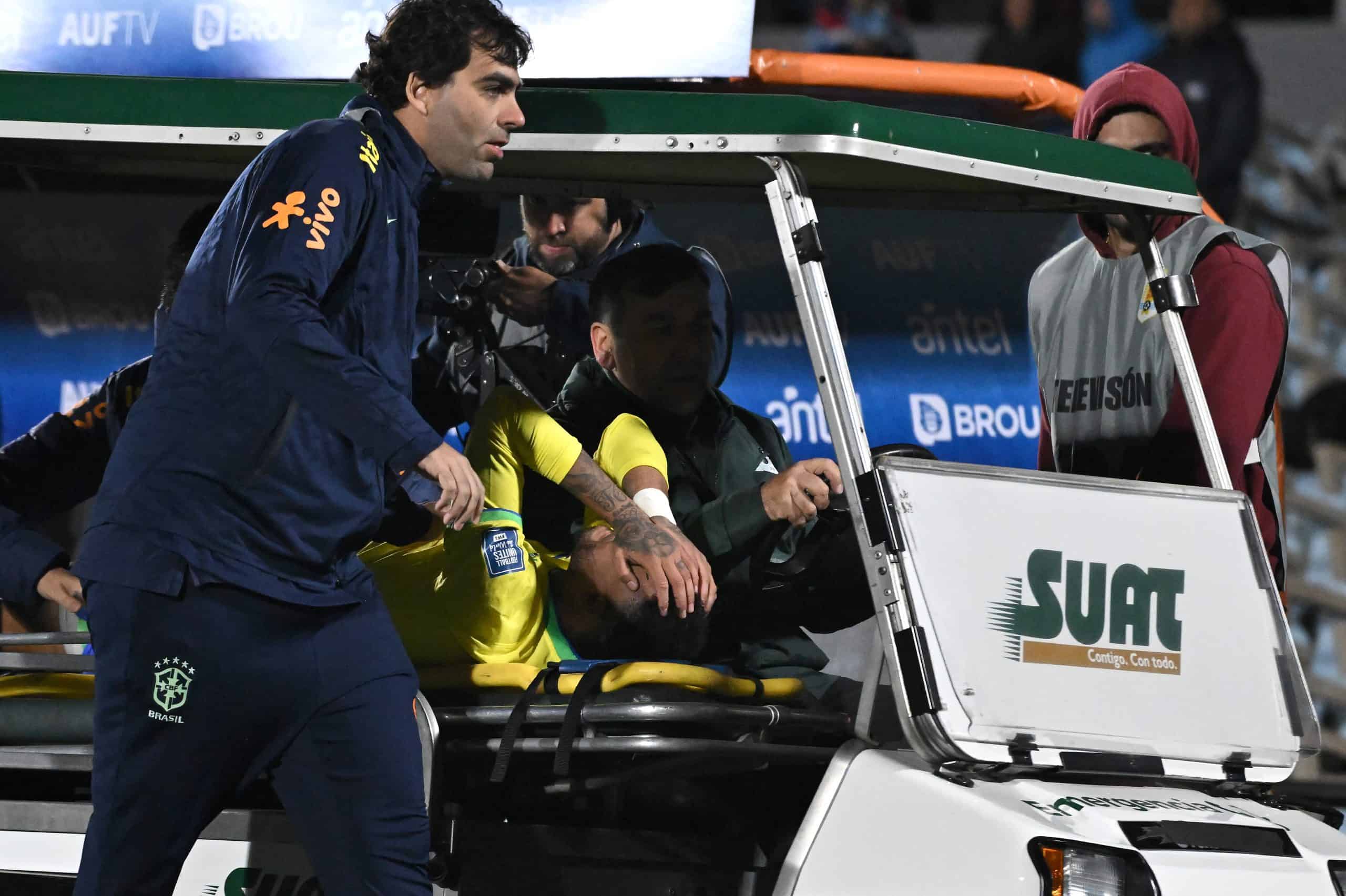 <strong>Neymar confirma su lesión: Rotura de ligamento cruzado anterior y menisco</strong>