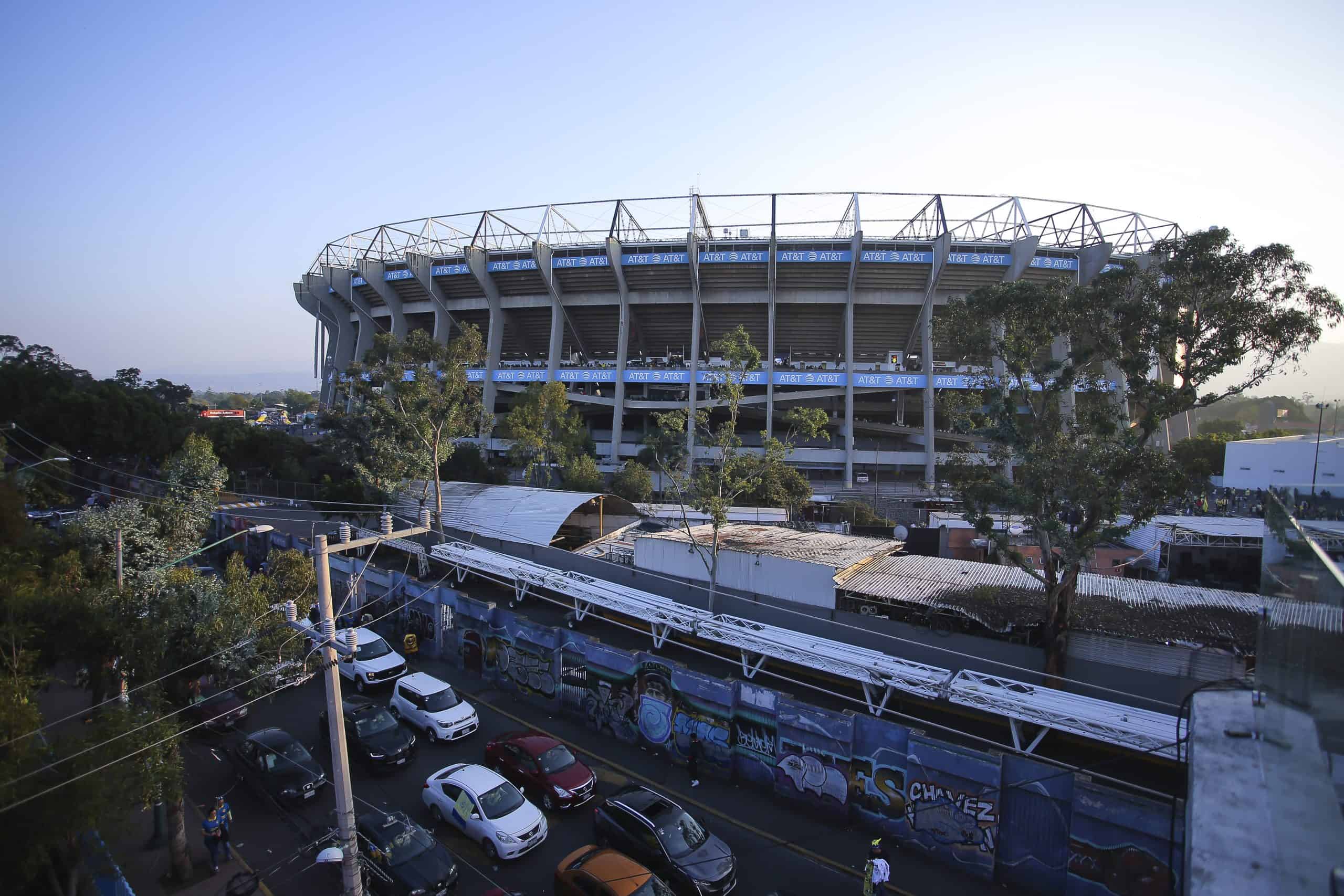 Polémica por el Estadio Azteca: «Es impresentable, lo tienen que tirar»