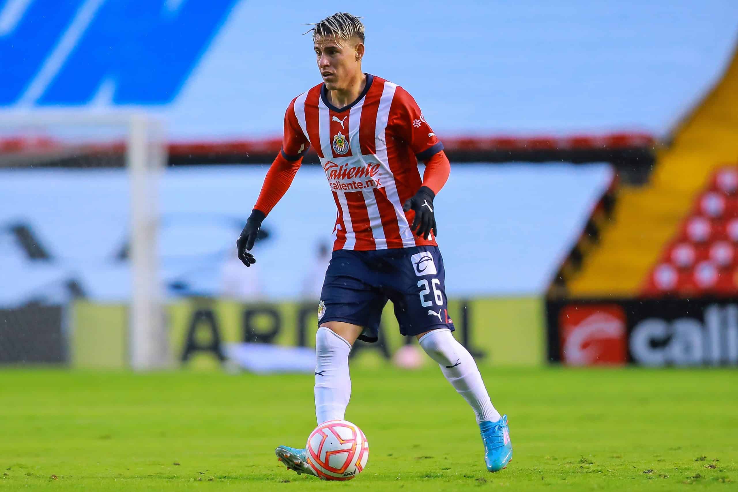 «Chicote» Calderón renueva con Guadalajara