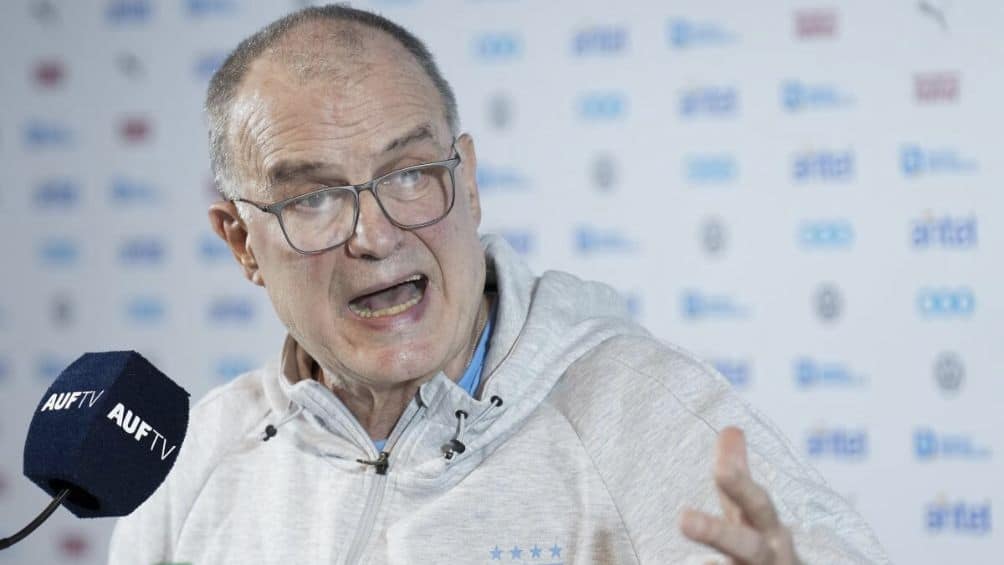 Marcelo Bielsa me cambio la carrera: Sebastián Cáceres