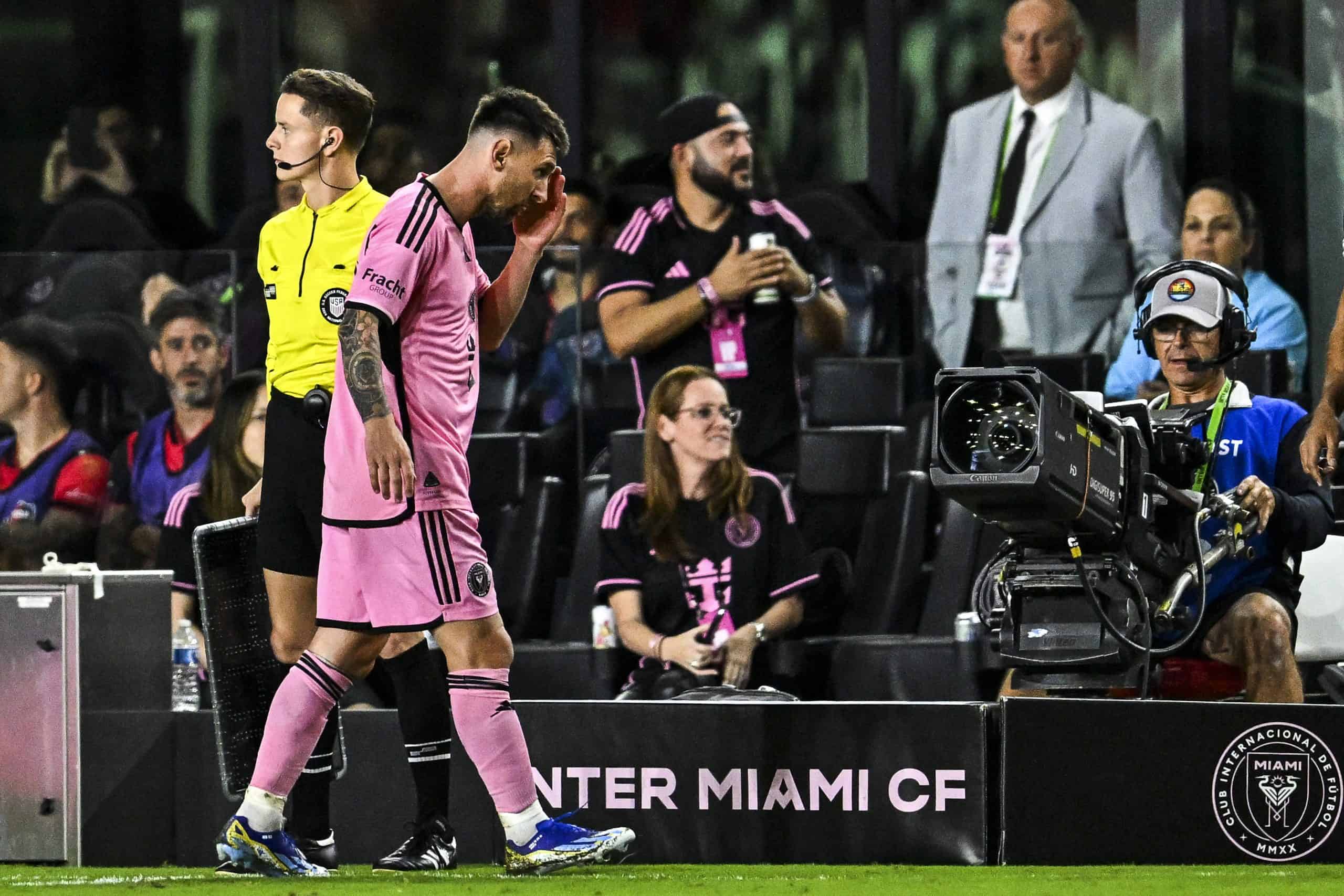 Messi pide disculpas a Hong Kong por no jugar con Inter Miami