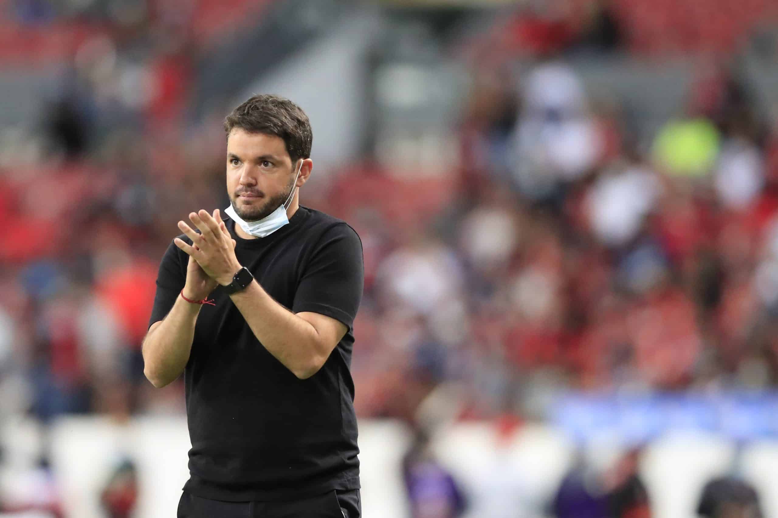 Larcamón y Paunovic, opciones para dirigir a Tigres
