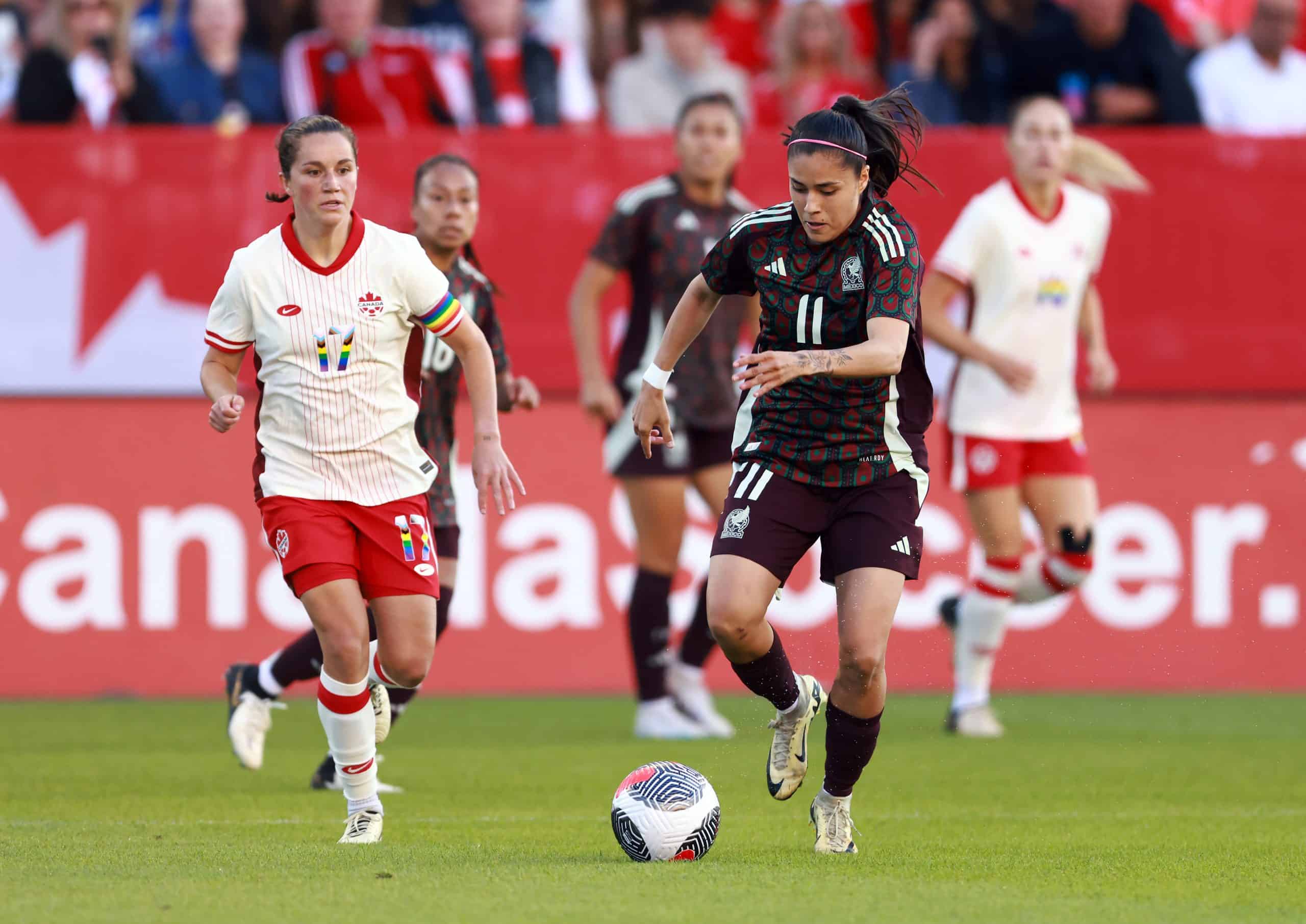 Golazo de Lizbeth Ovalle evita derrota ante Canada