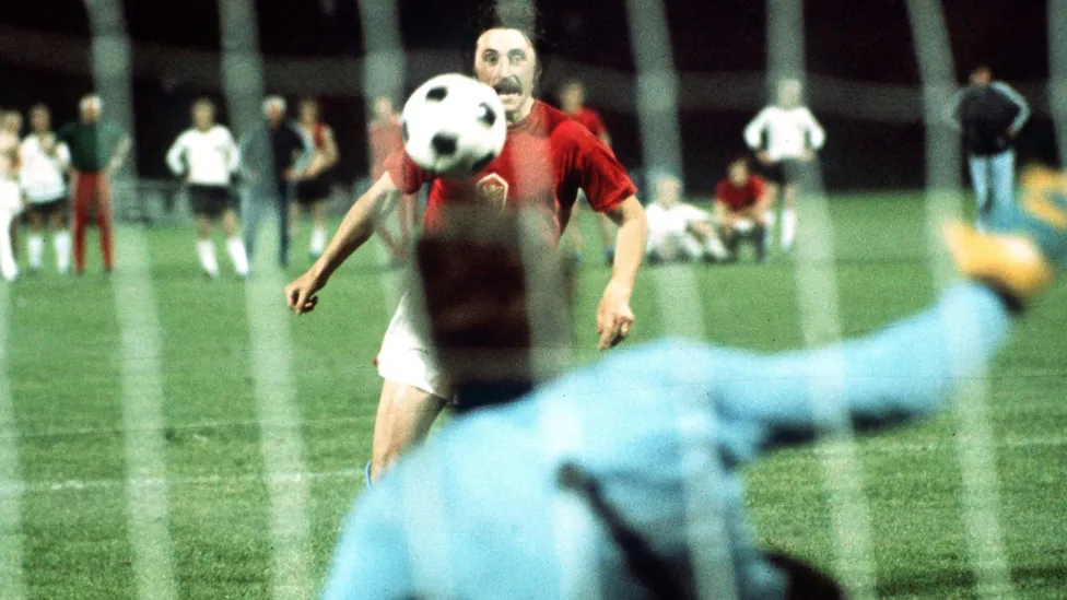 Panenka: el penalti que acabó con una carrera y provocó una disputa