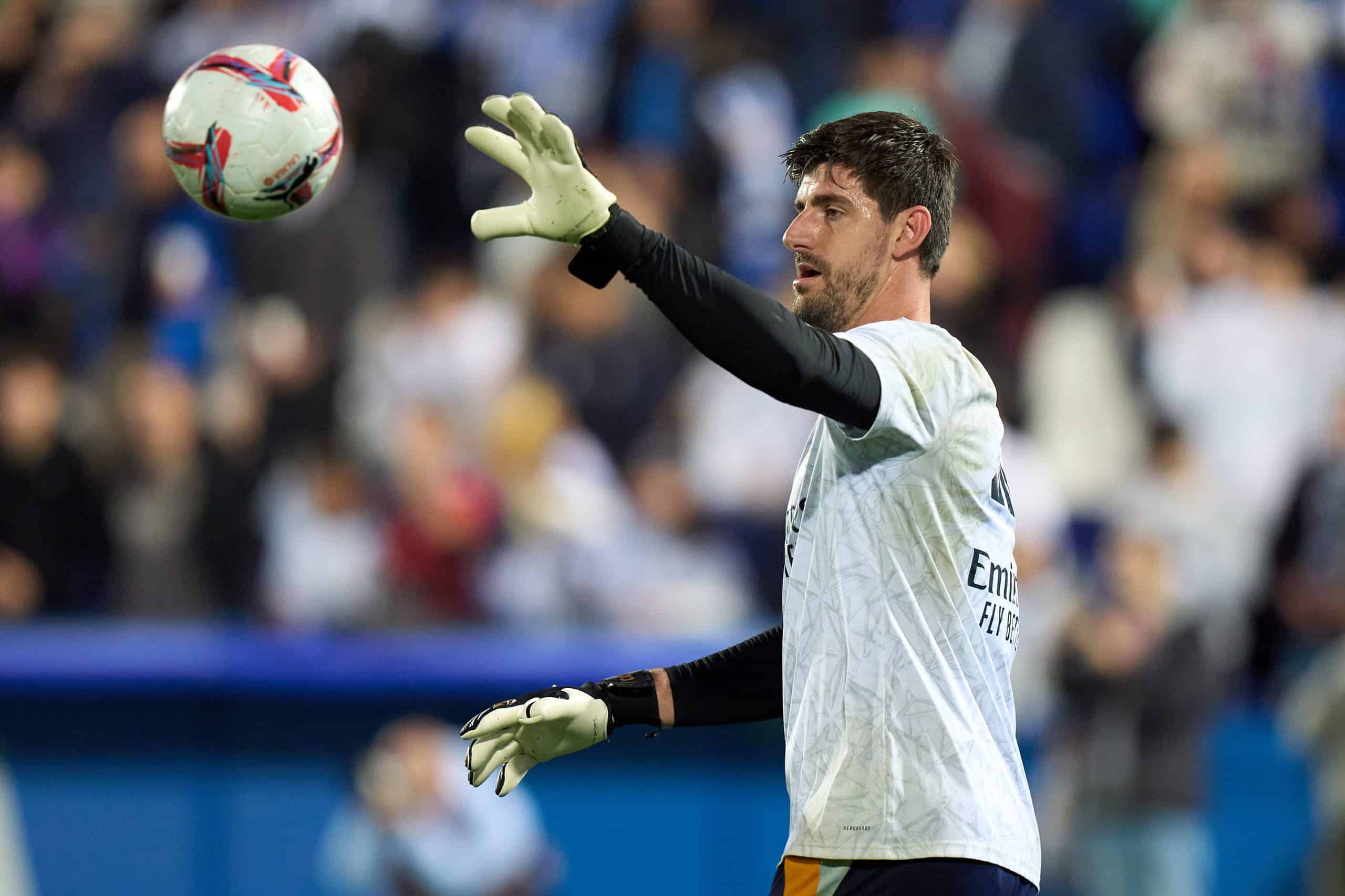 Arabia Saudí sueña con Thibaut Courtois: El Al-Ahli prepara una ofensiva millonaria