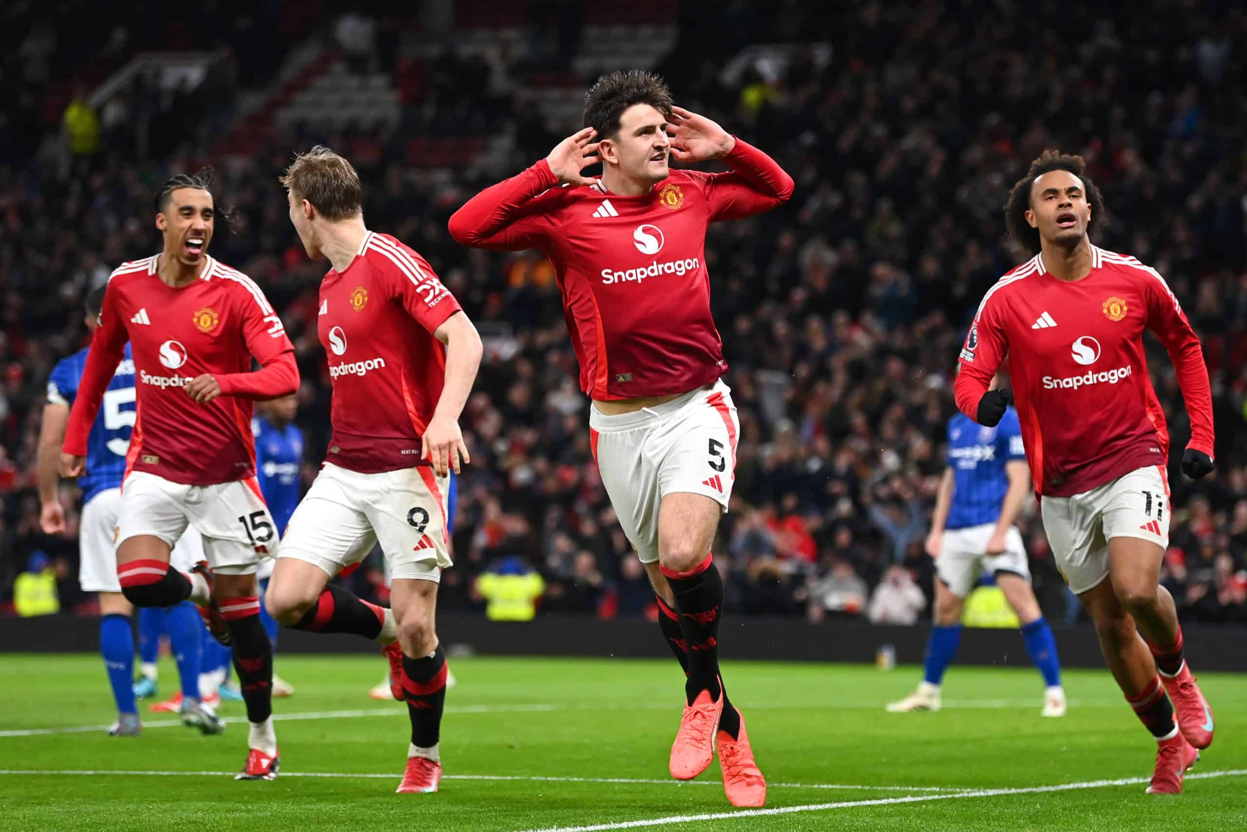 Para sus haters, Harry Maguire rescata al United