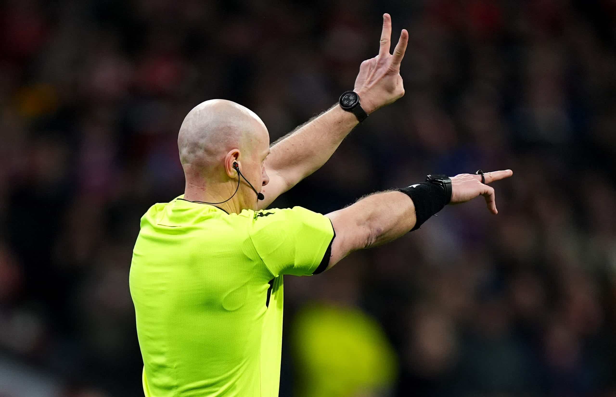 La UEFA Rompe el Silencio: Explica la Anulación del Penalti de Julián en el Derbi Madrileño