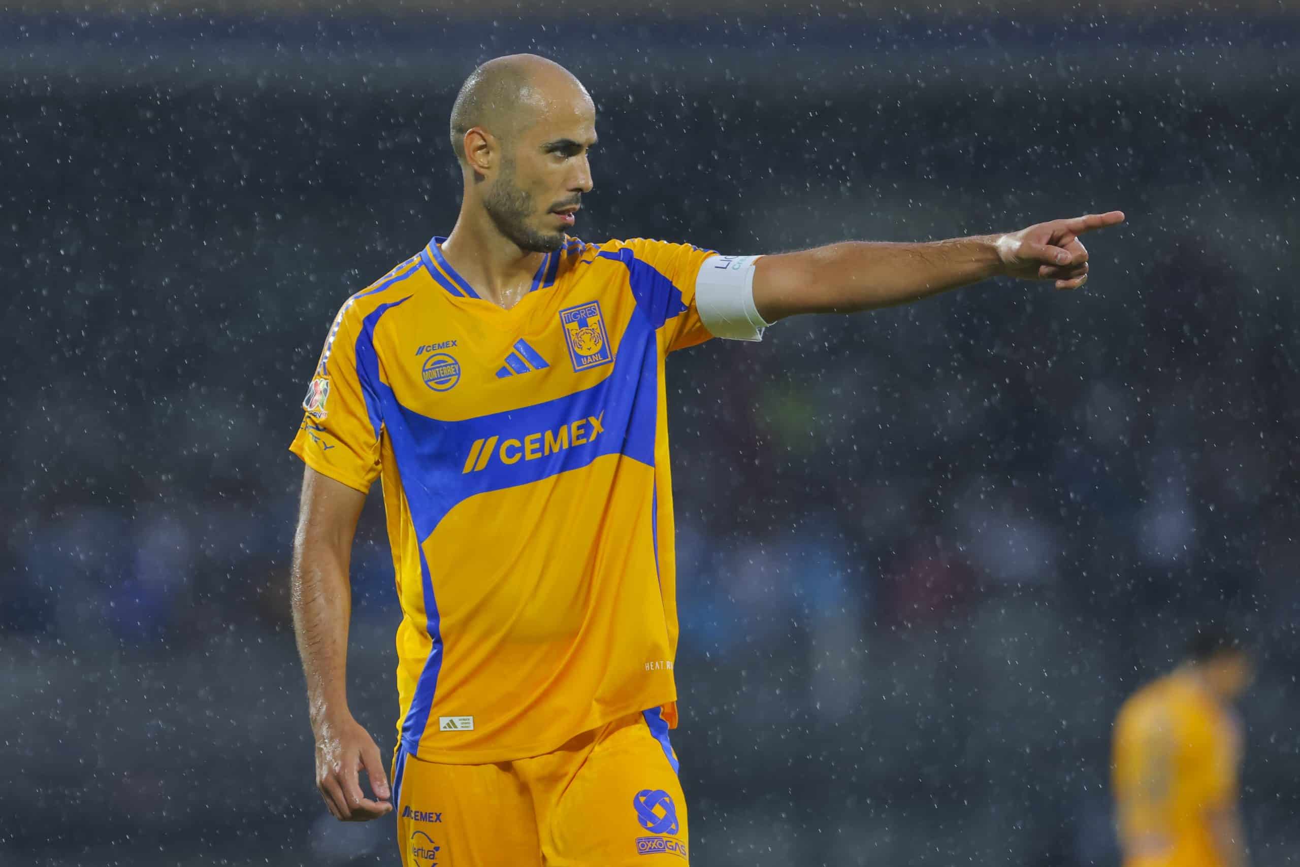 Guido Pizarro le gana la partida a Paunovic y se convierte en DT de Tigres