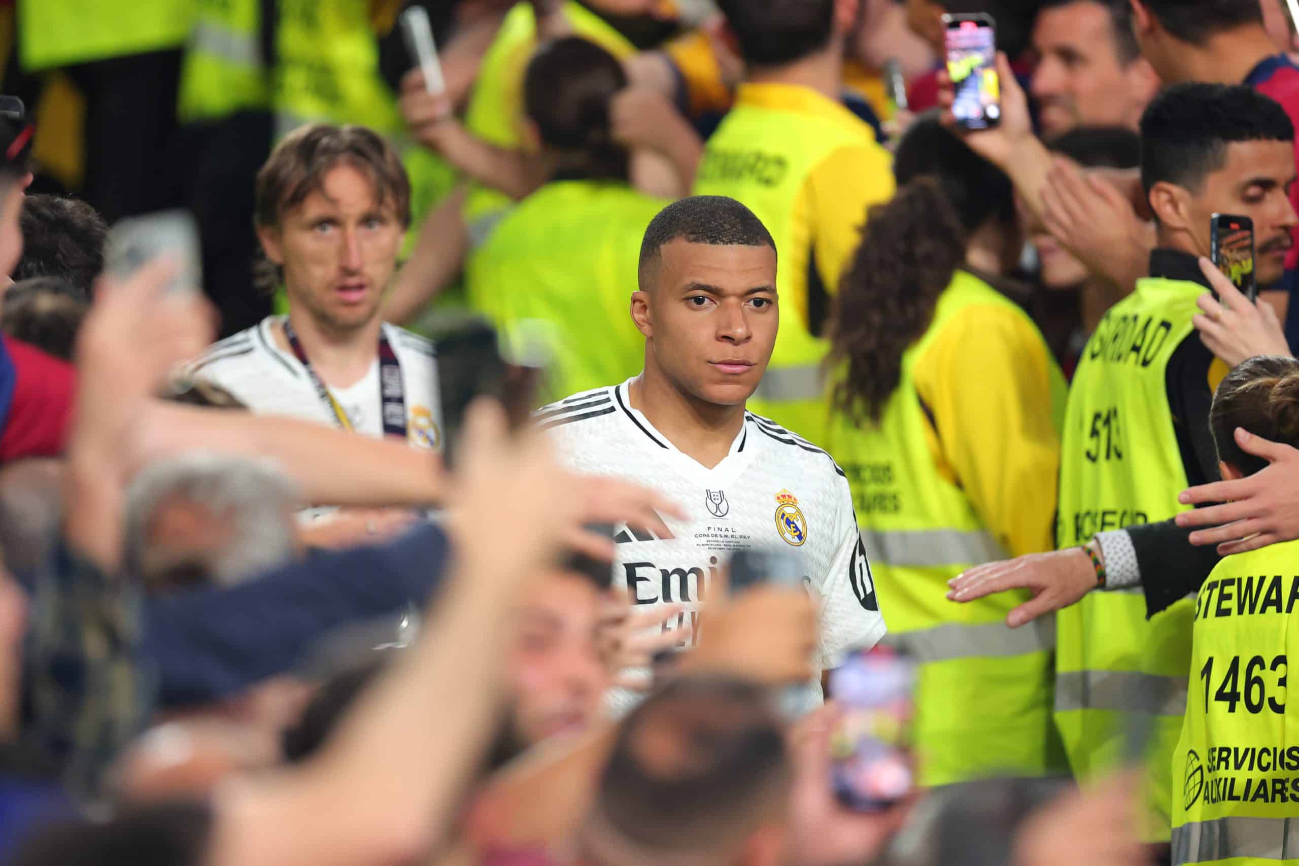 Real Madrid pierde la cabeza en la prórroga: Rüdiger y Lucas Vázquez, expulsados en el final de la Copa