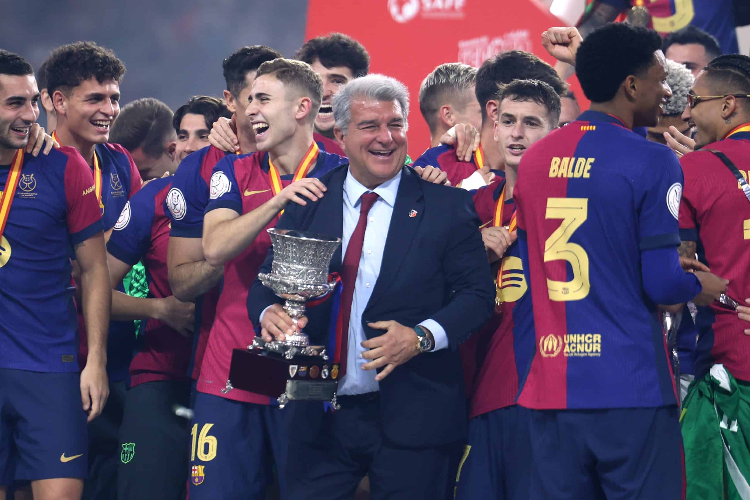 ¡Barcelona derrota a Tebas! El CSD falla a favor del club y mantiene las licencias de Olmo y Víctor
