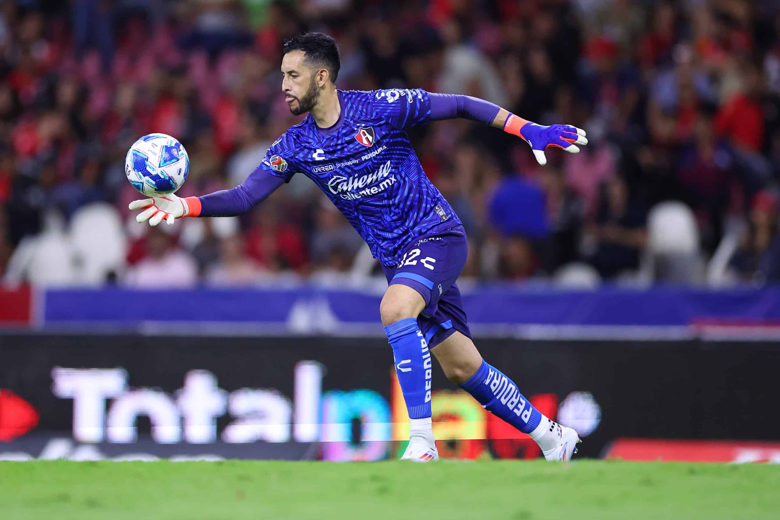 Camilo Vargas, en la mira de la Liga MX: Atlas podría perder a su arquero histórico