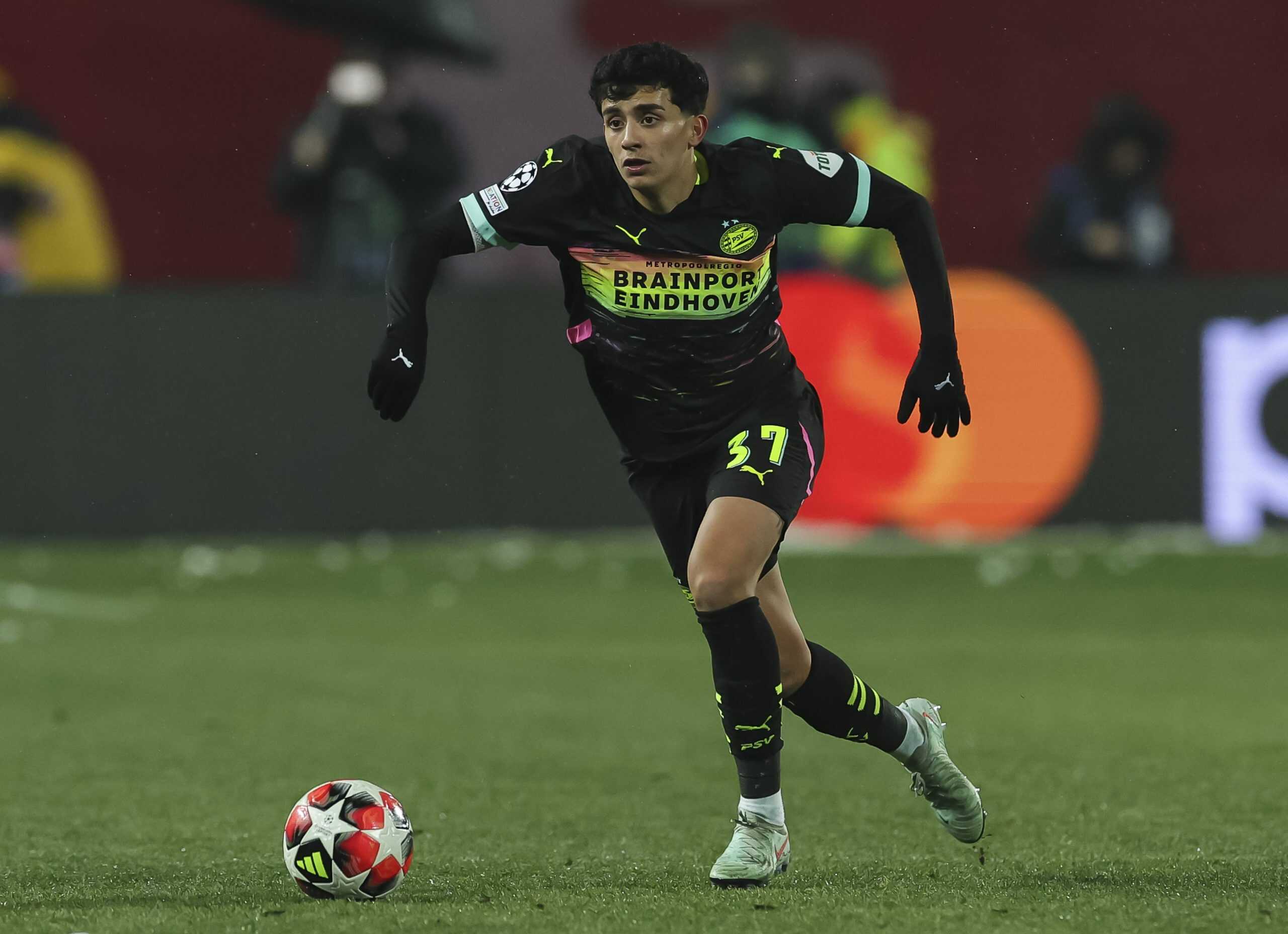 Richard Ledezma aterriza en Guadalajara para convertirse en nuevo jugador de Chivas