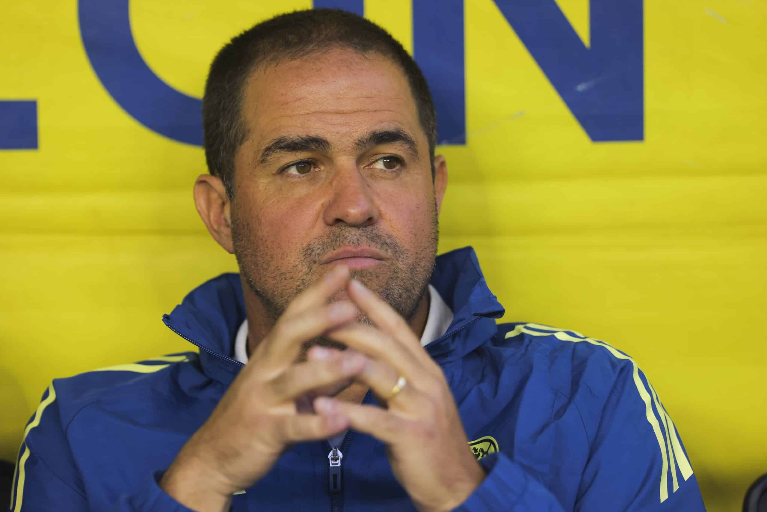 Jardine sorprende: “Saint-Maximin está por encima de Bouanga”