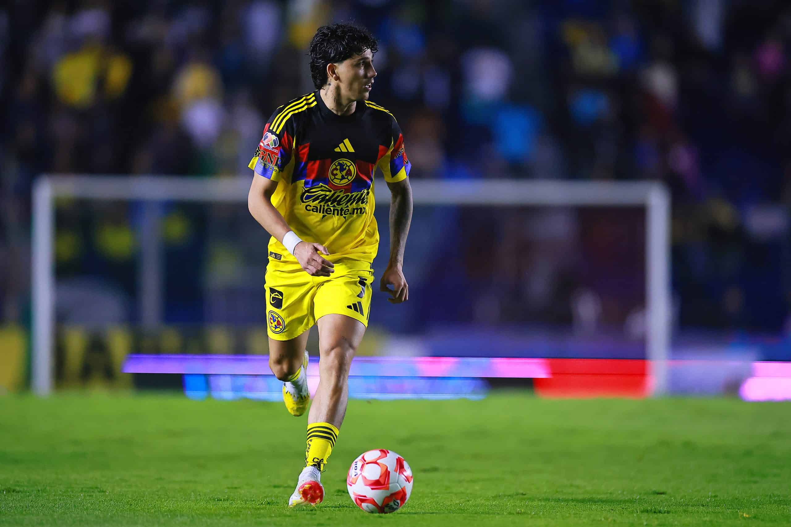 La afición del América estalla contra Kevin Álvarez: “¡Fuera Kevin!” se escucha en el Ciudad de los Deportes