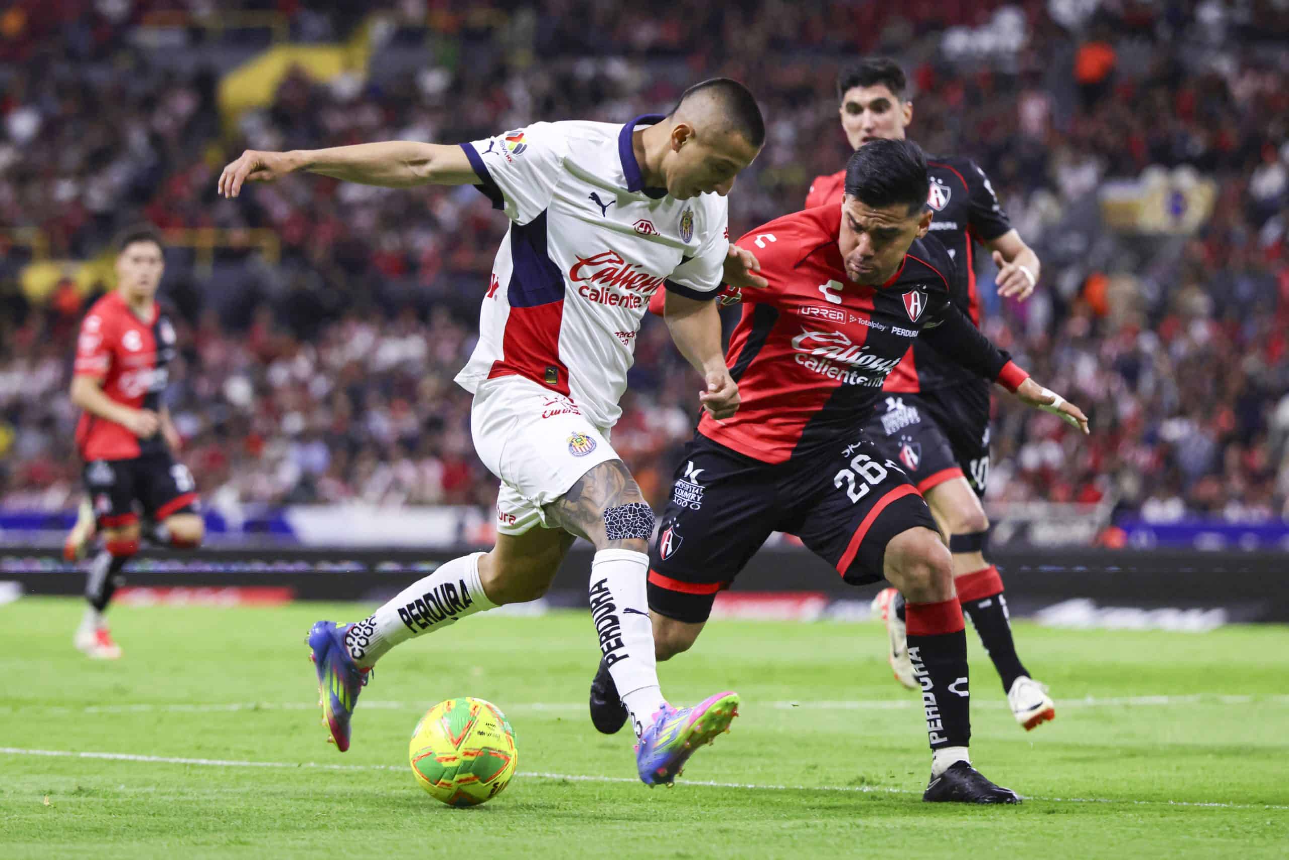 El Clásico Tapatío define el rumbo de Chivas y Atlas en la recta final del Apertura 2025