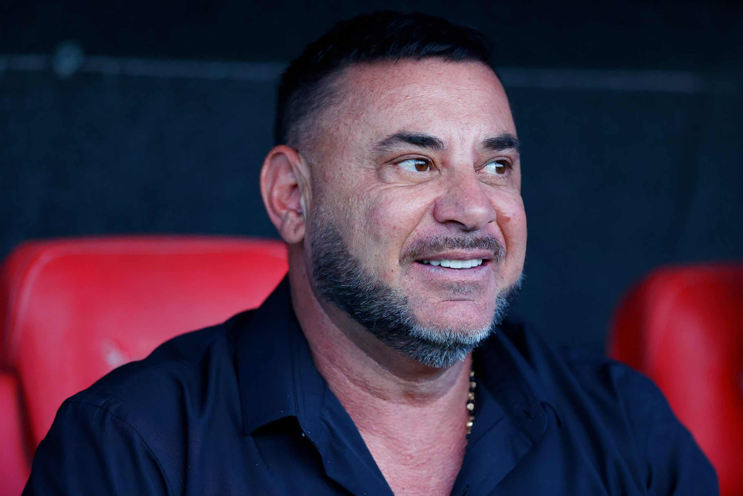Antonio Mohamed elogia a Gilberto Mora: “Deslumbra, juega como un adulto”