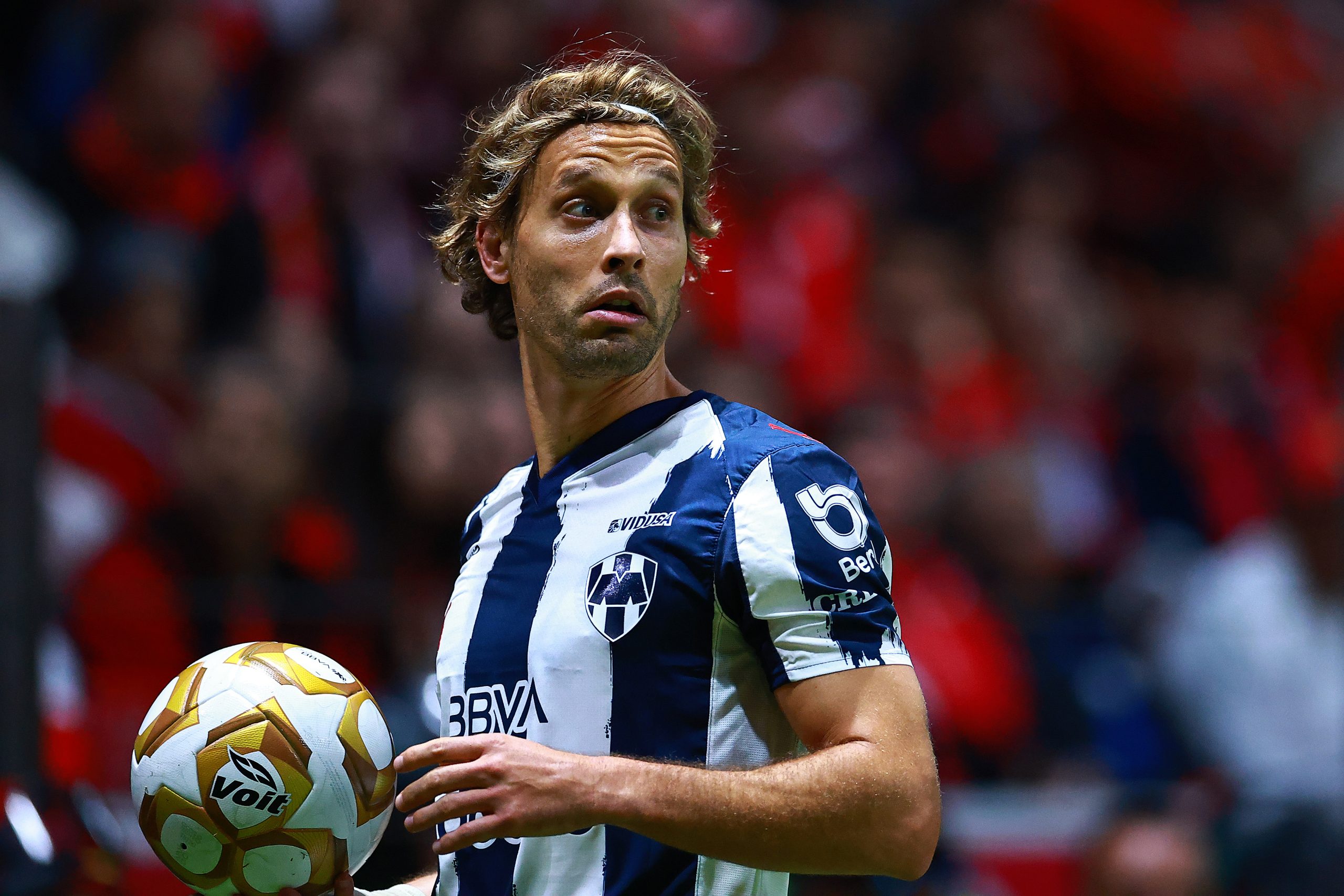 Sergio Canales revive su pasado en Sevilla, pero manda mensaje claro a Rayados