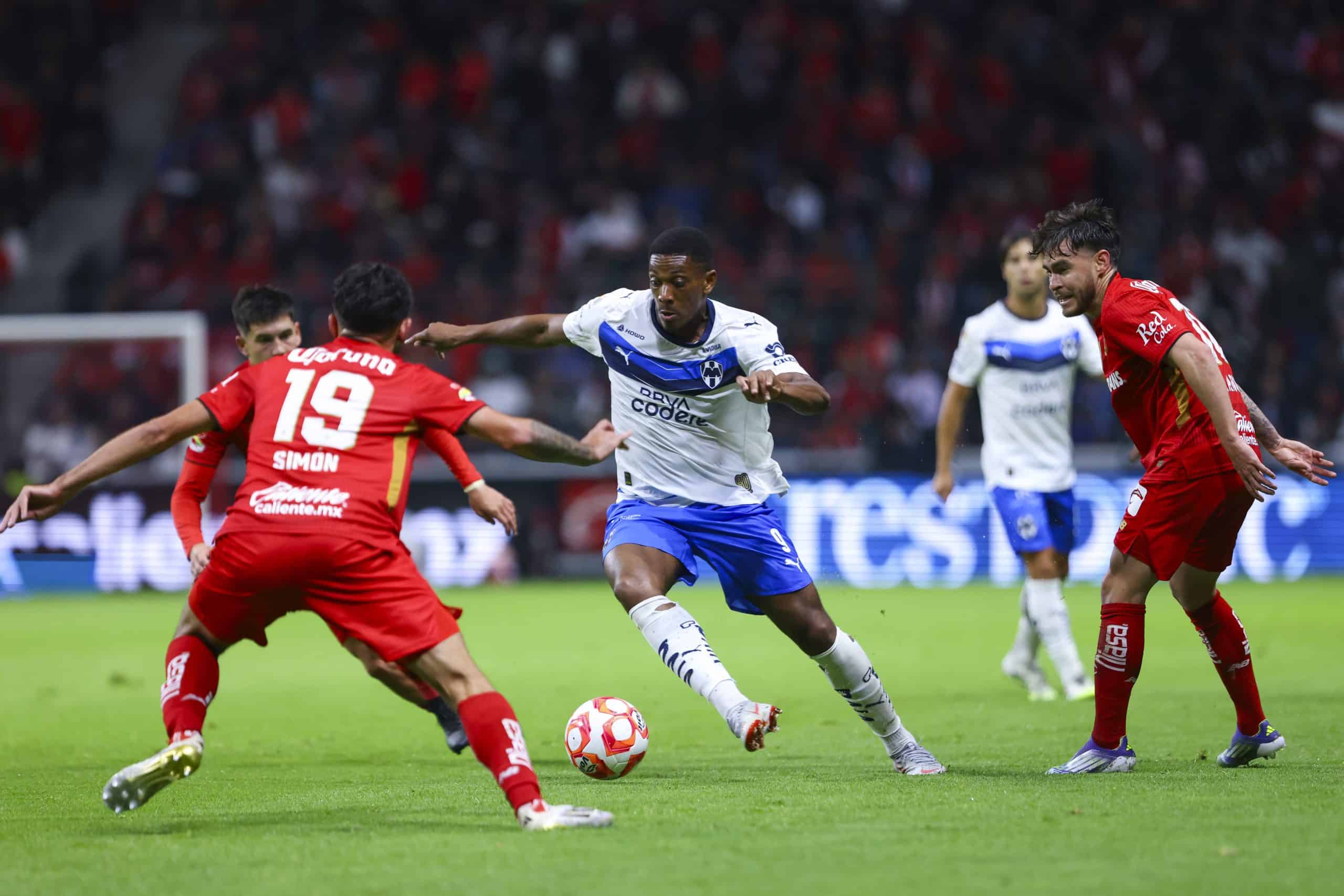 Los fichajes millonarios que no han dado resultados en la Liga MX