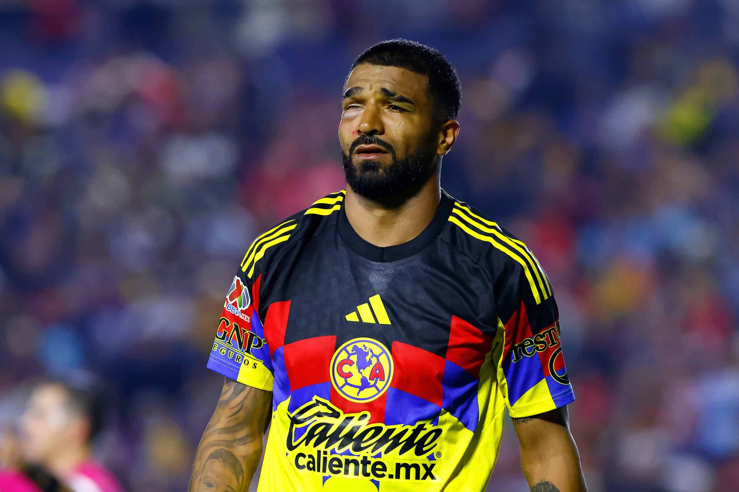 América negocia la salida del ‘Búfalo’ Aguirre a Xolos y abre la puerta al fichaje soñado de Jardine