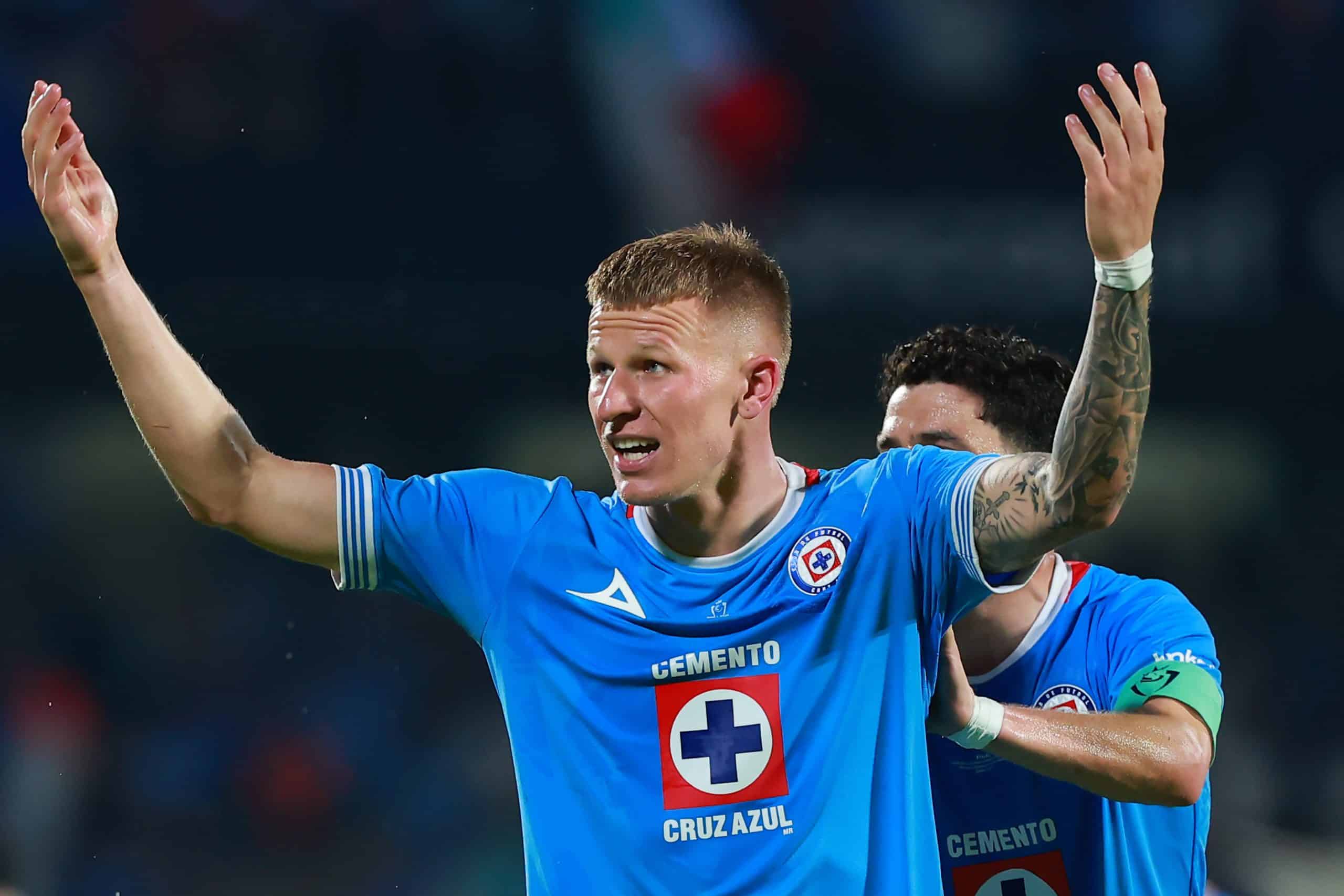 Bogusz tiene la salida lista: Houston acelera y Cruz Azul ya negocia el adiós